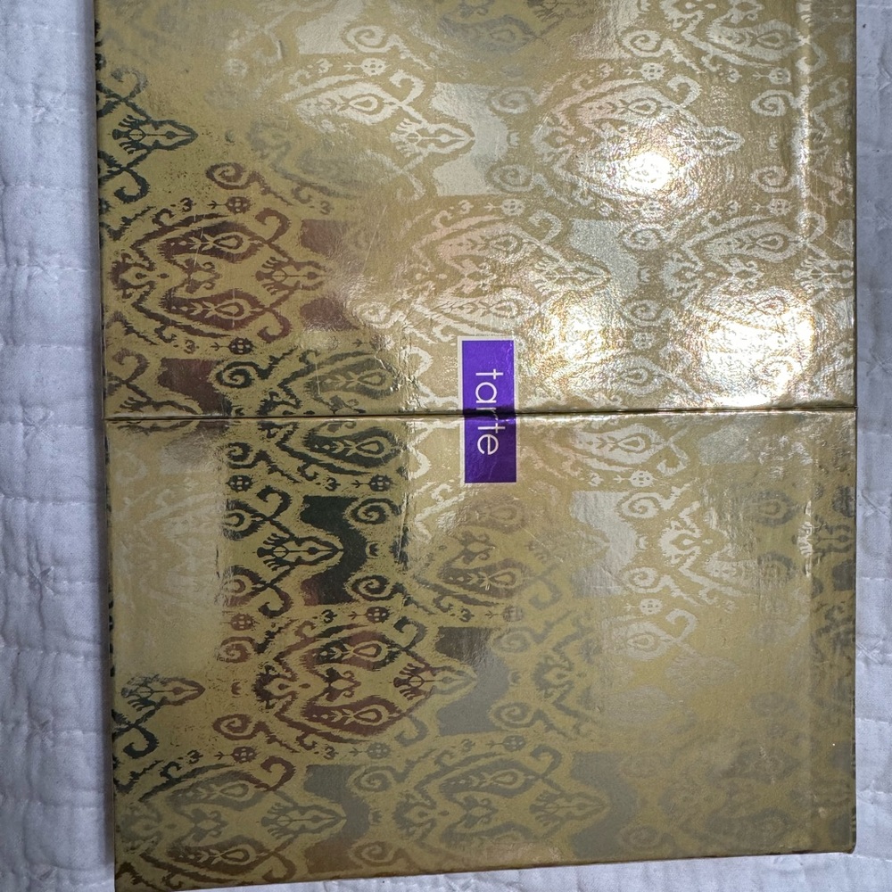 TARTE EYESHADOW PALETTE